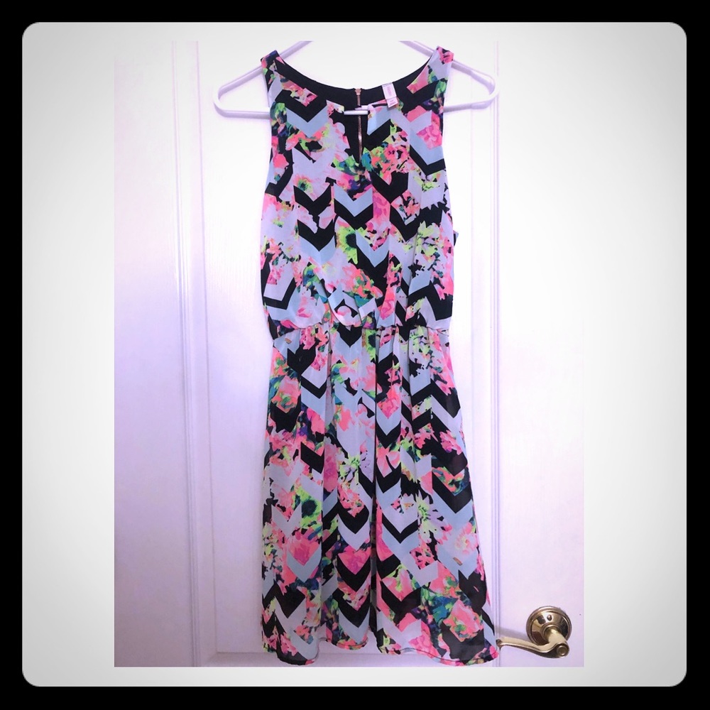 NEW Chevron/Neon Print Dress
